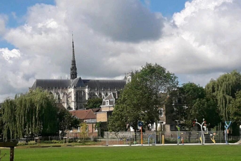 Maison Famille-Confort-Terrasse Jardin-Vue Cathedrale Amiens Exterior photo